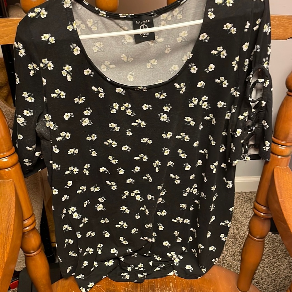 Black floral shirt size XL